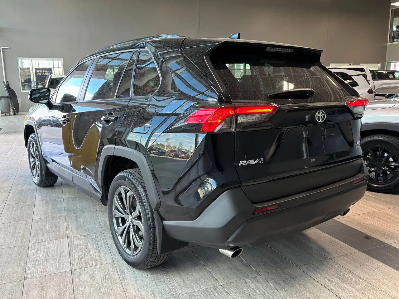 Toyota RAV 4 снимка Toyota RAV 4
