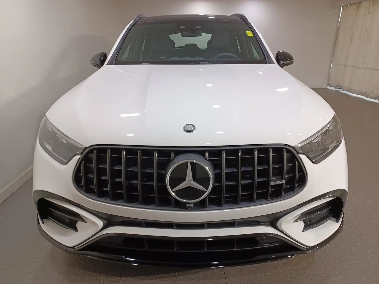 Mercedes-Benz GLC снимка Mercedes-Benz GLC