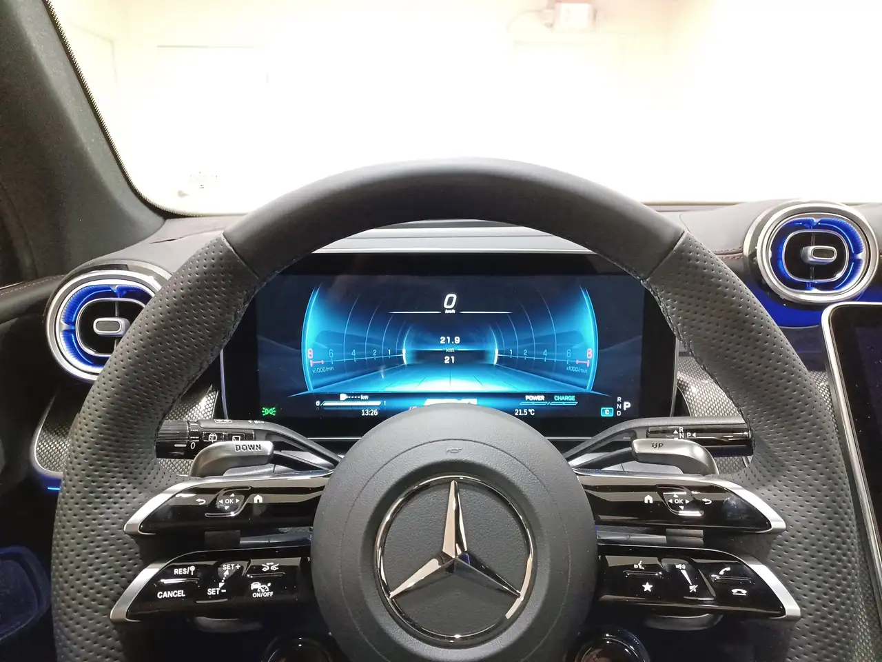 Mercedes-Benz GLC снимка Mercedes-Benz GLC