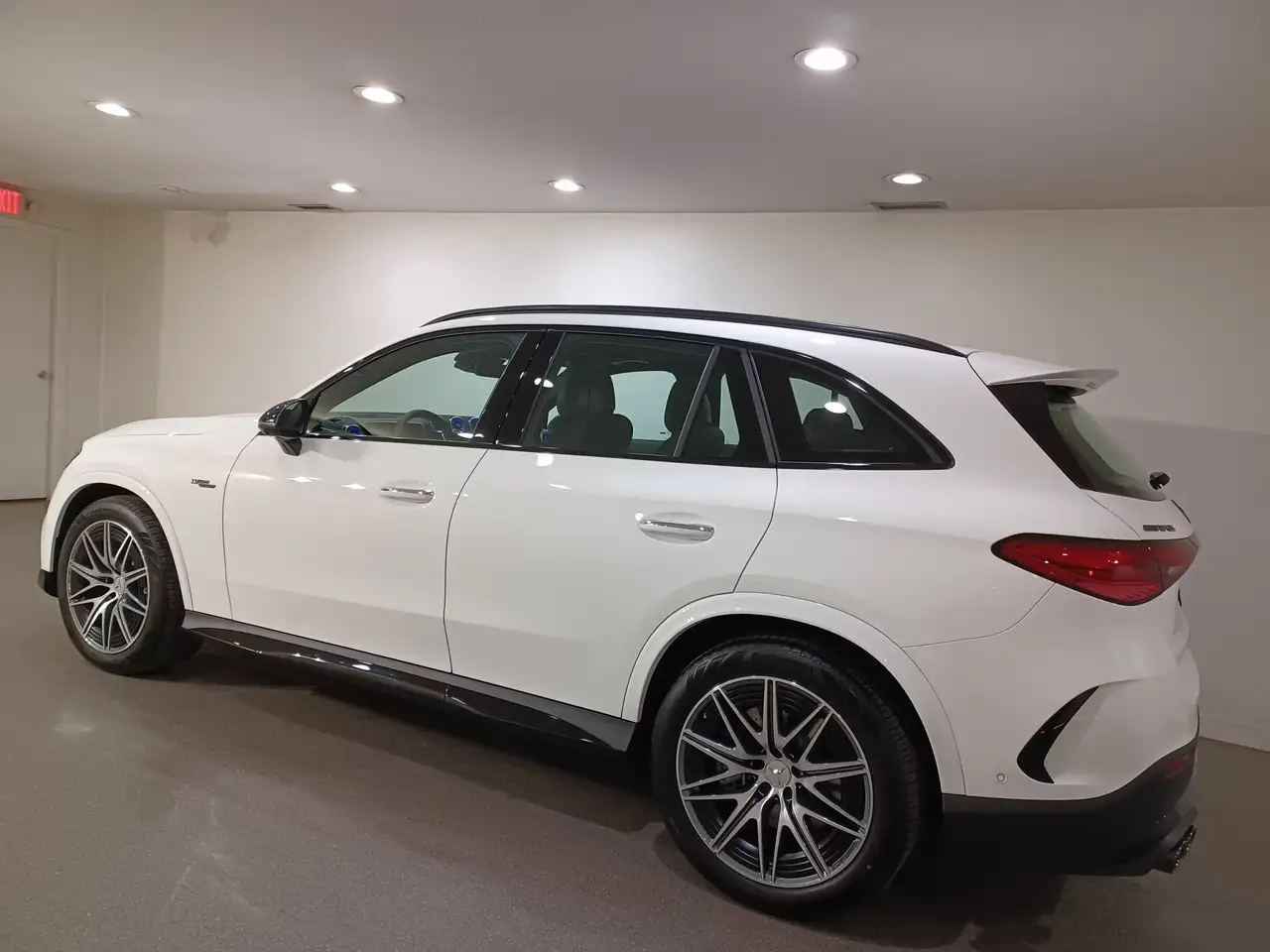 Mercedes-Benz GLC снимка Mercedes-Benz GLC