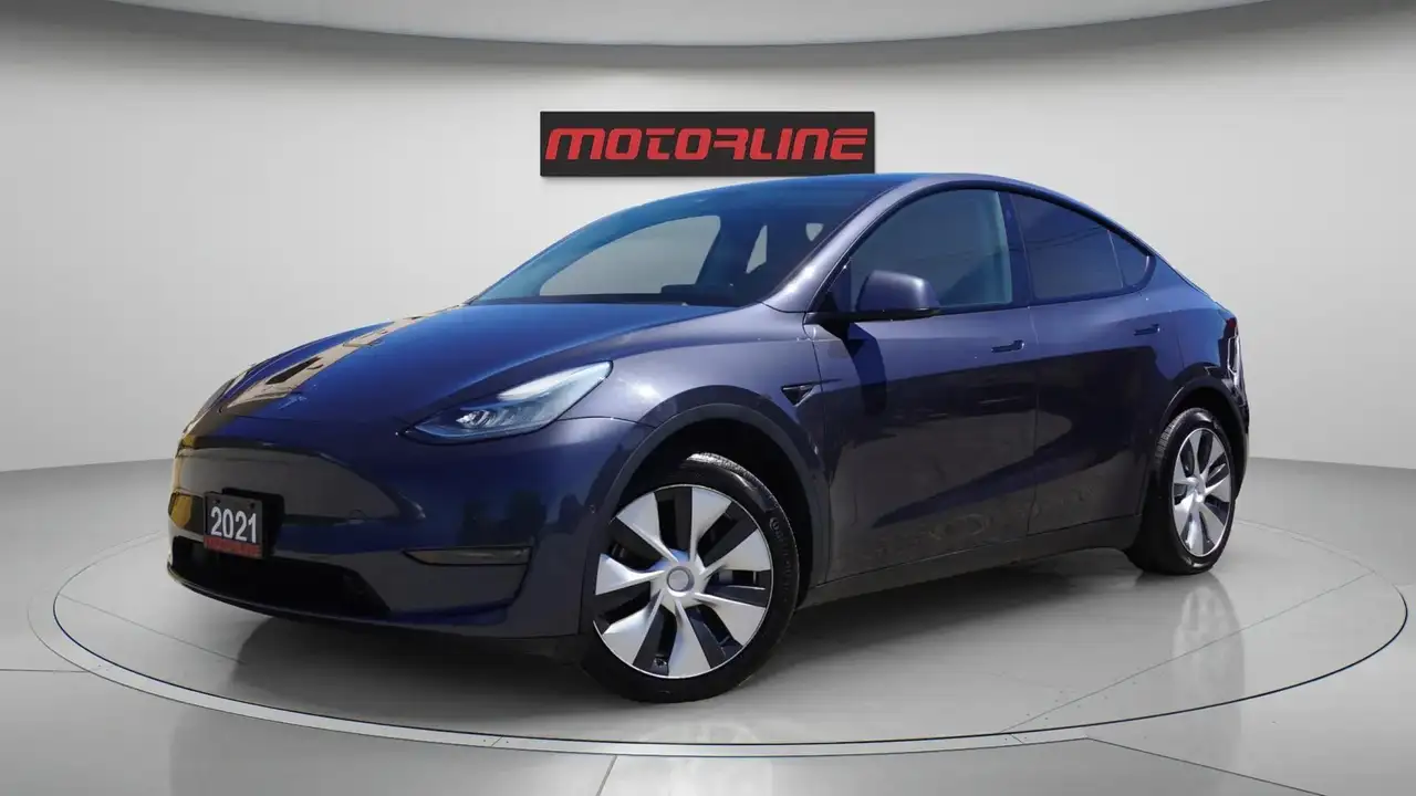 Tesla Model Y photo Tesla Model Y
