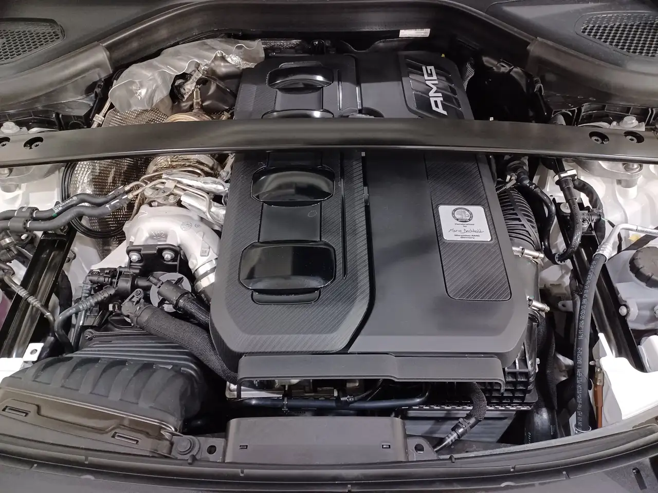 Mercedes-Benz GLC снимка Mercedes-Benz GLC