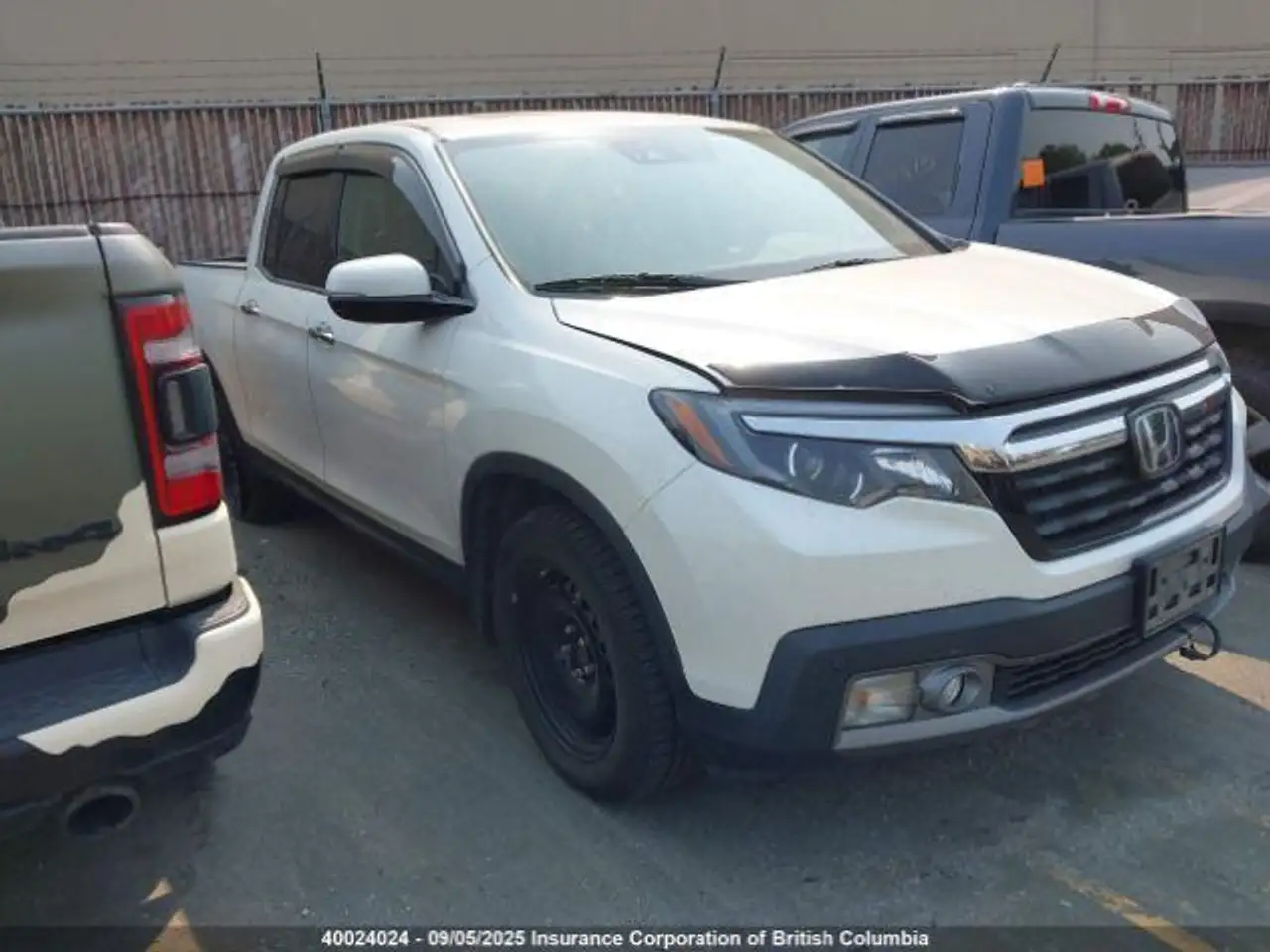 Honda Ridgeline photo Honda Ridgeline