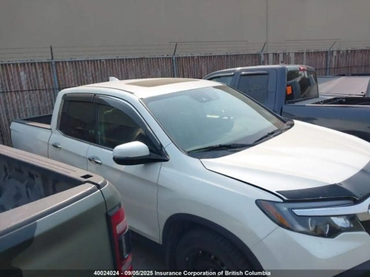 Honda Ridgeline photo Honda Ridgeline