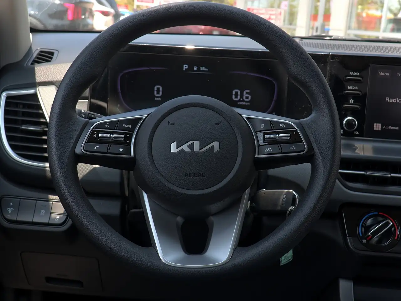 Kia Seltos photo Kia Seltos
