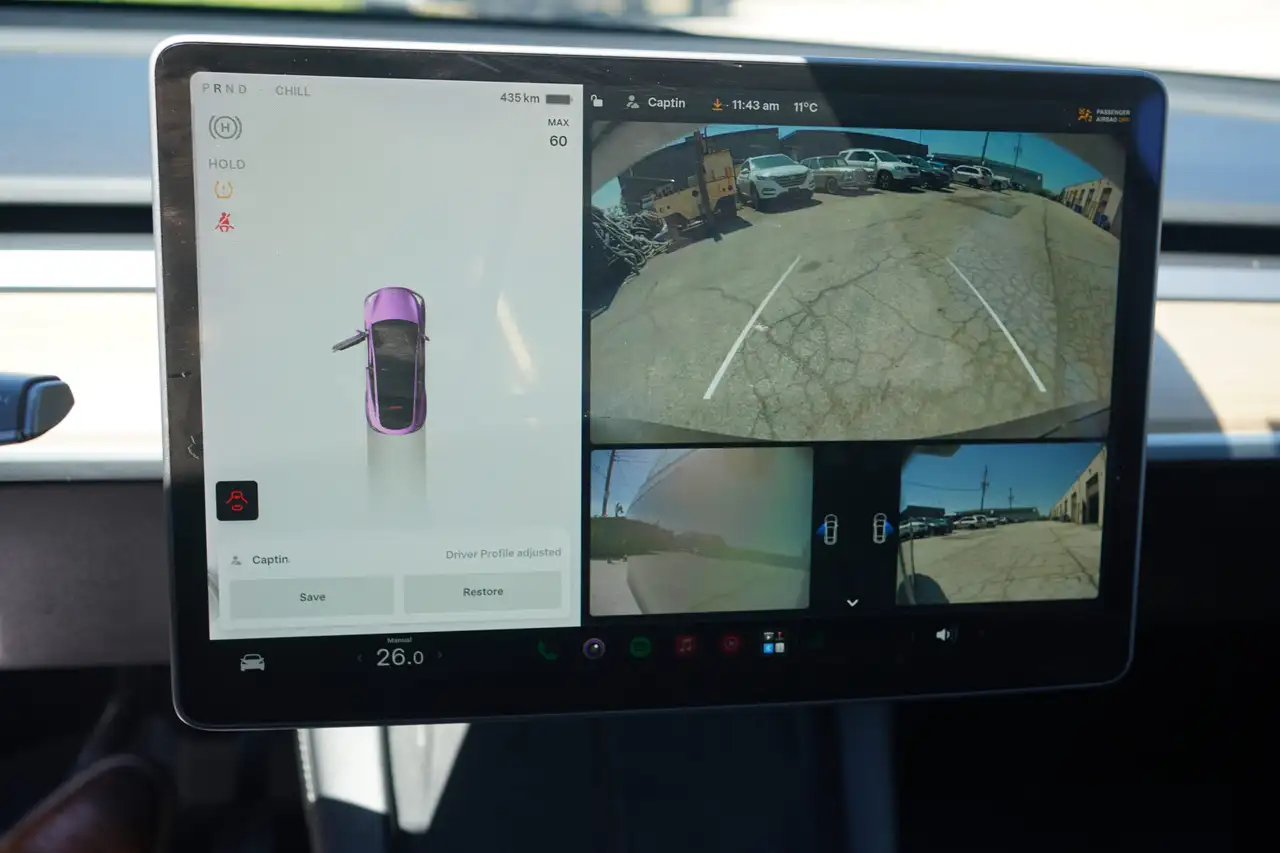 Tesla Model Y photo Tesla Model Y