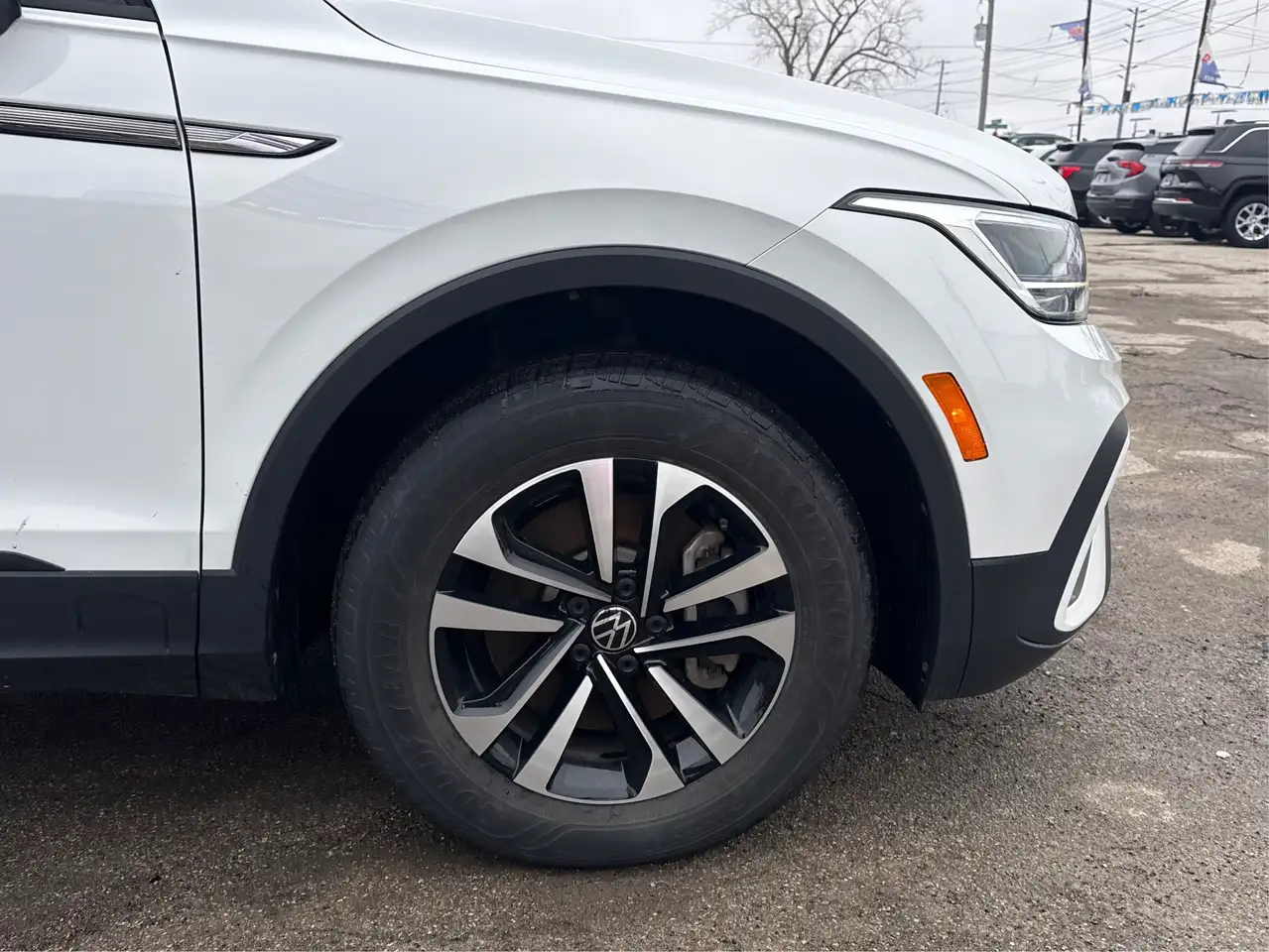 Volkswagen Tiguan снимка Volkswagen Tiguan