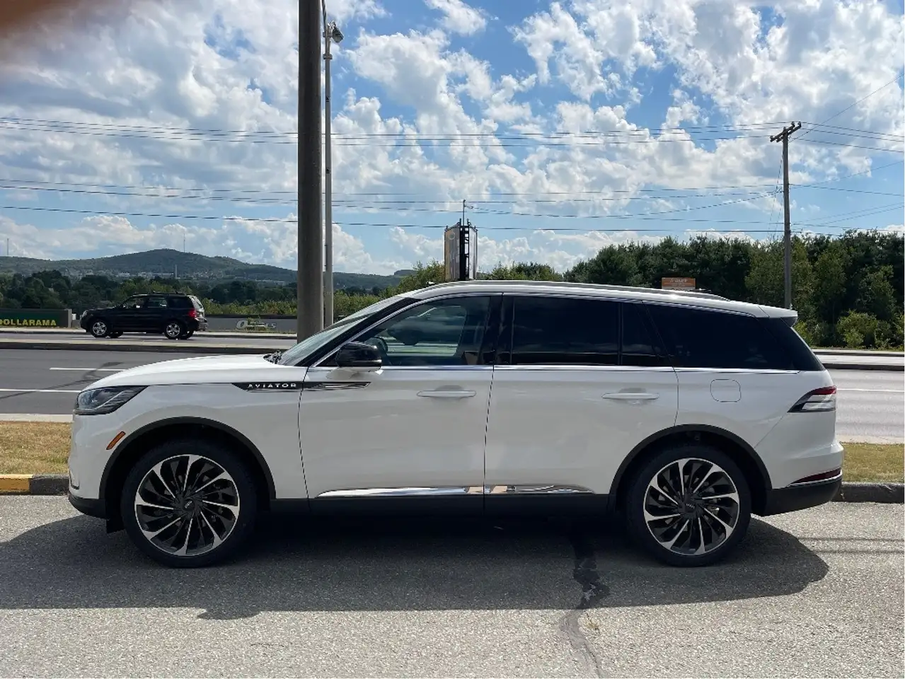 Lincoln Aviator снимка Lincoln Aviator