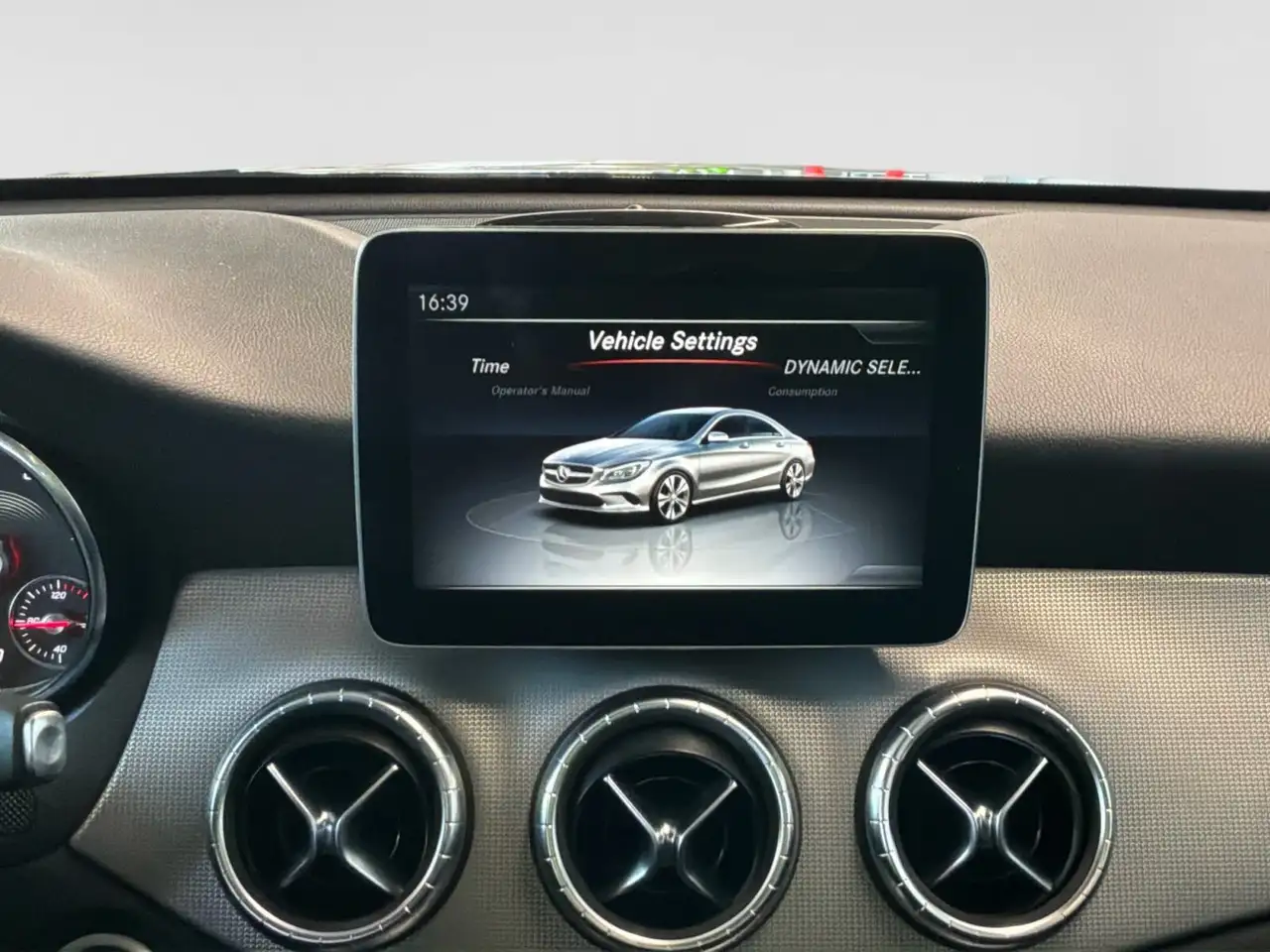 Mercedes-Benz CLA fotografie Mercedes-Benz CLA