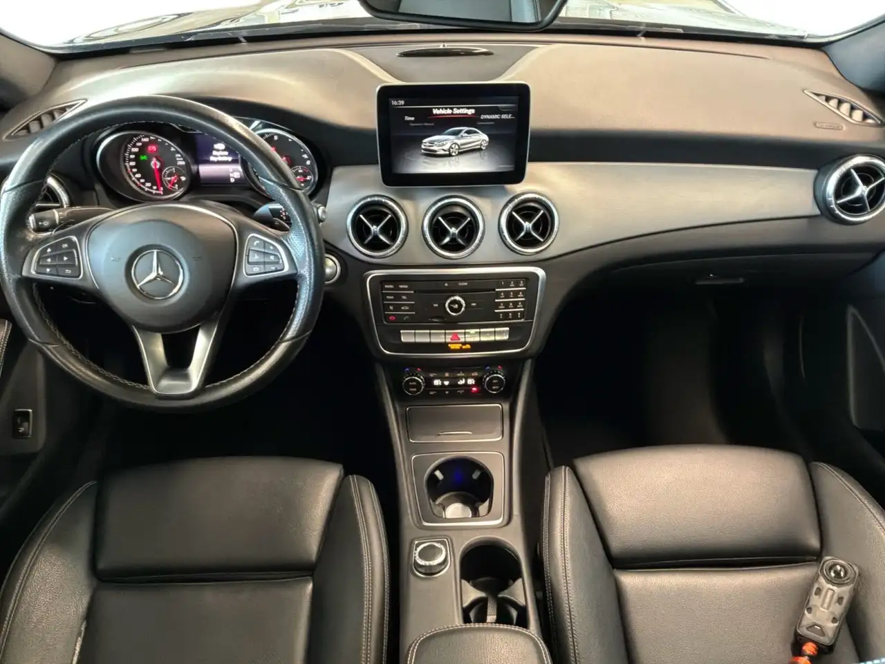 Mercedes-Benz CLA fotografie Mercedes-Benz CLA