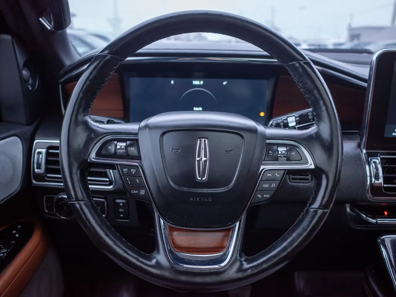 Lincoln Navigator photo Lincoln Navigator