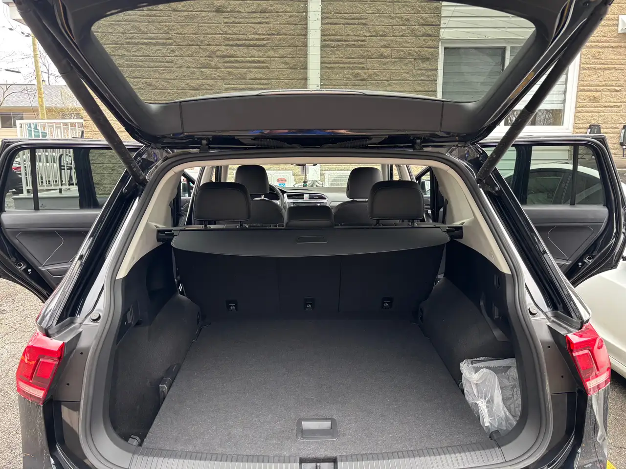 Volkswagen Tiguan photo Volkswagen Tiguan