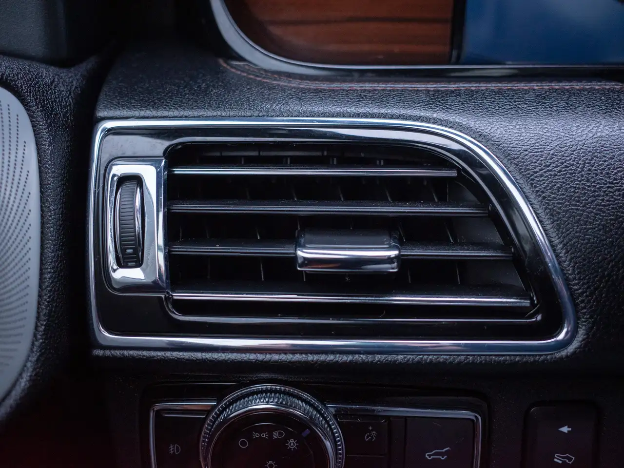 Lincoln Navigator photo Lincoln Navigator