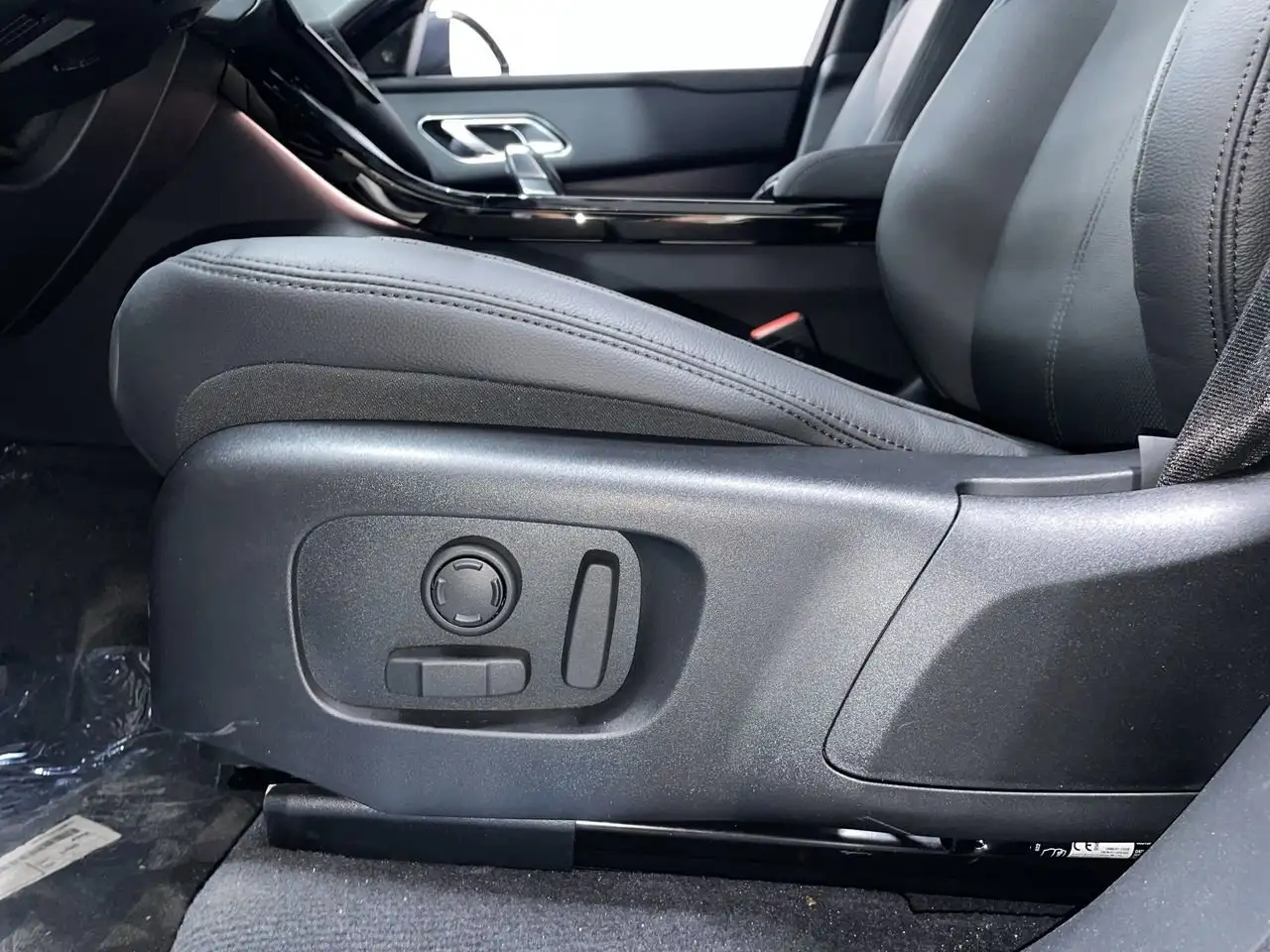 Land Rover Range Rover Velar снимка Land Rover Range Rover Velar