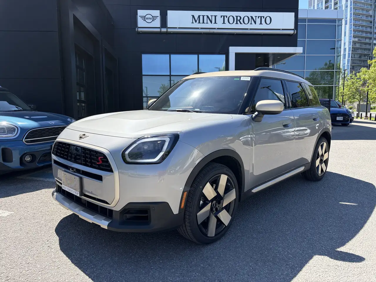 MINI Countryman photo MINI Countryman