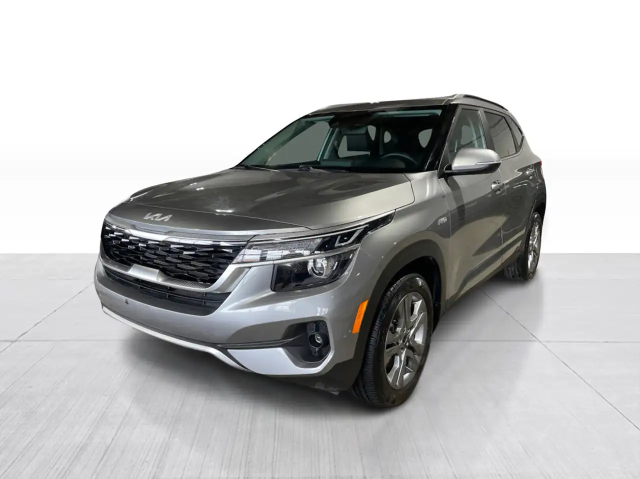 Kia Seltos photo Kia Seltos