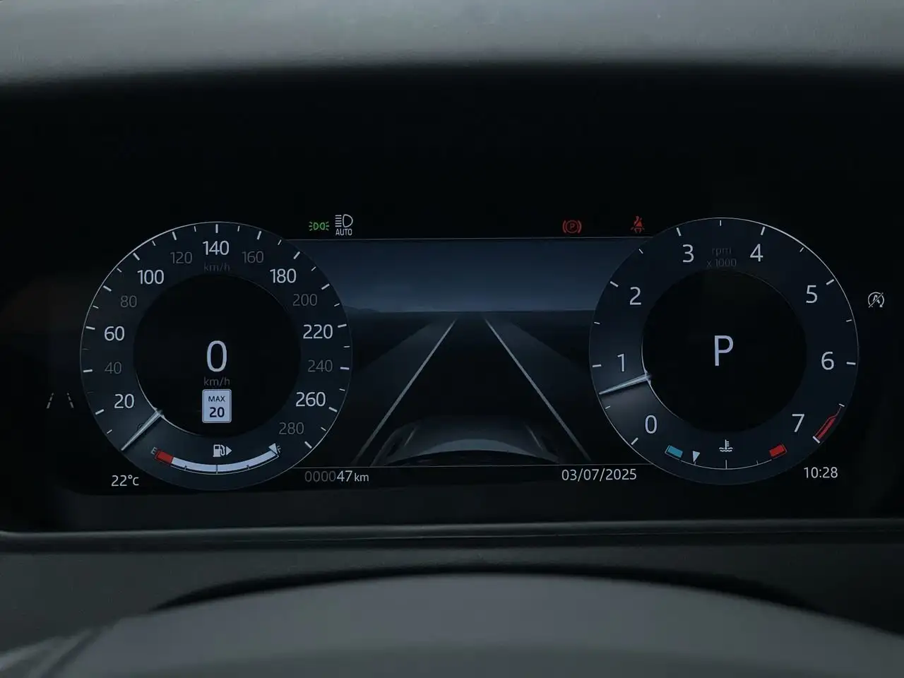 Land Rover Range Rover Velar снимка Land Rover Range Rover Velar