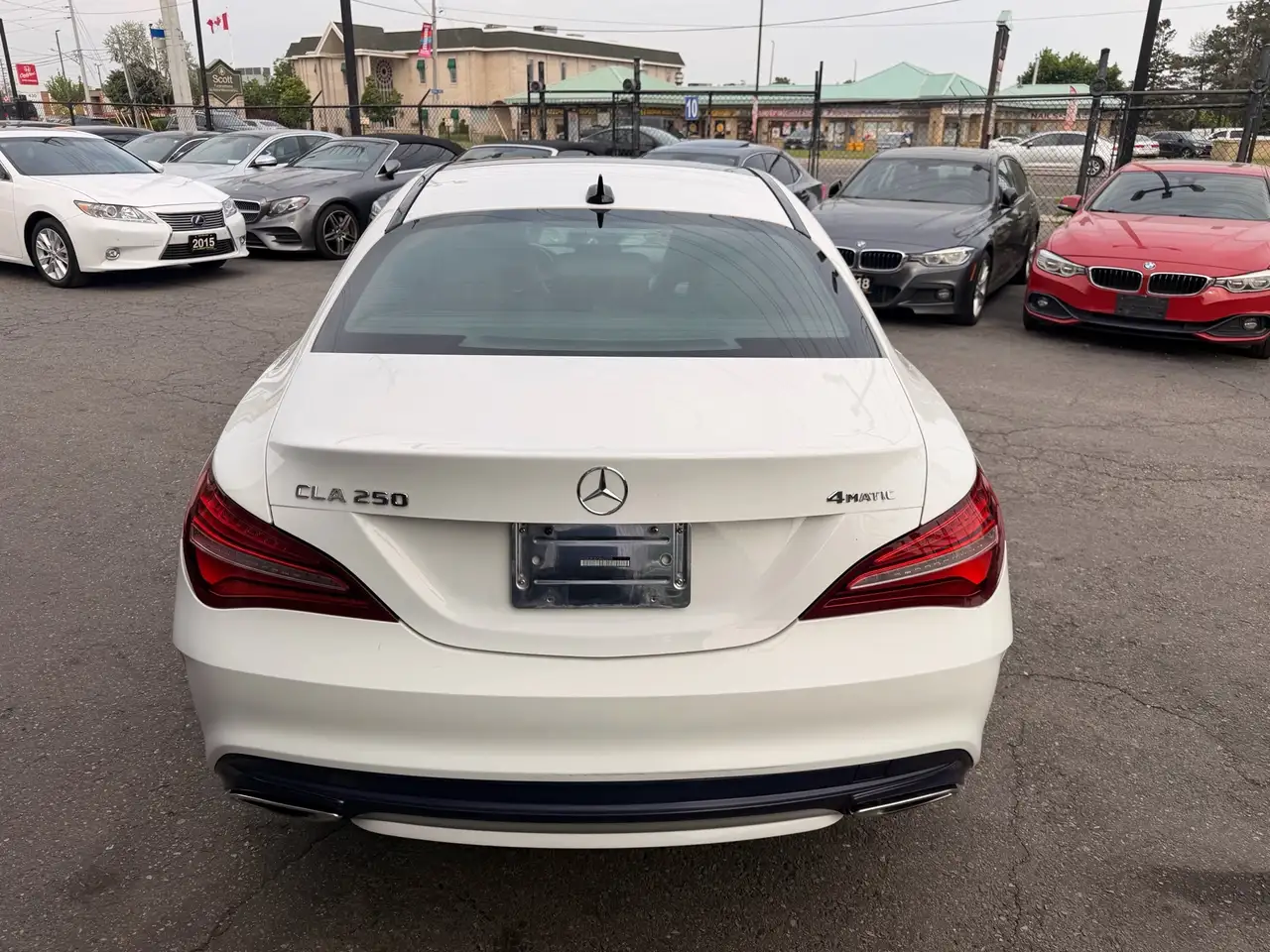 Mercedes-Benz CLA снимка Mercedes-Benz CLA