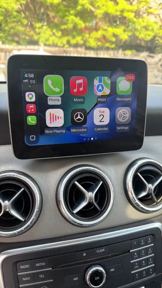 Mercedes-Benz CLA снимка Mercedes-Benz CLA