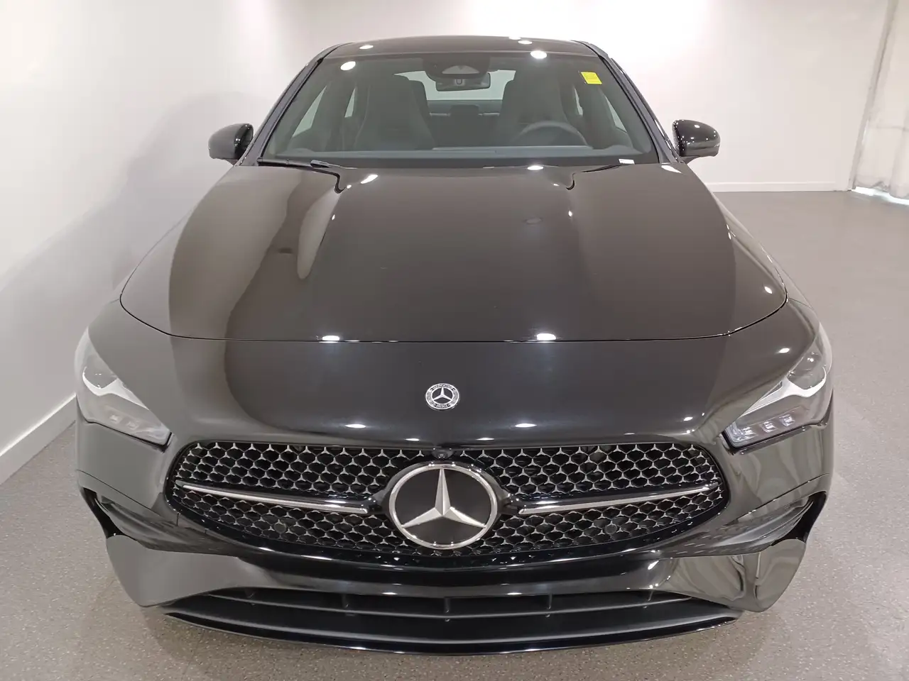 Mercedes-Benz CLA photo Mercedes-Benz CLA