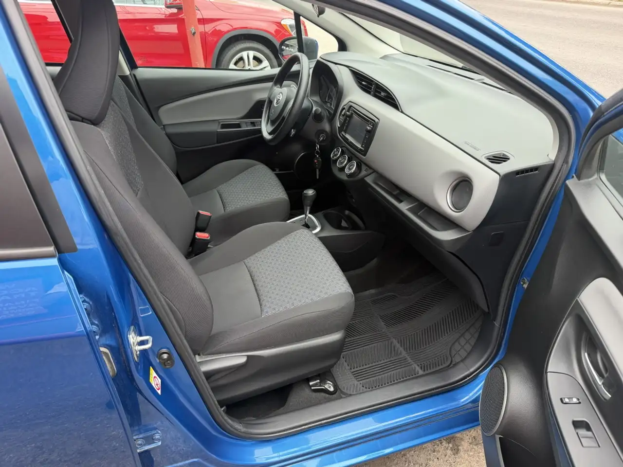 Toyota Yaris photo Toyota Yaris