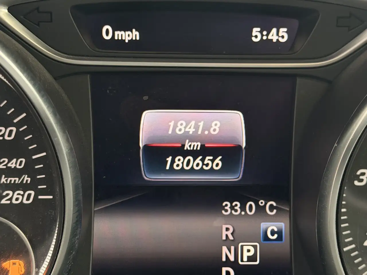 Mercedes-Benz CLA снимка Mercedes-Benz CLA