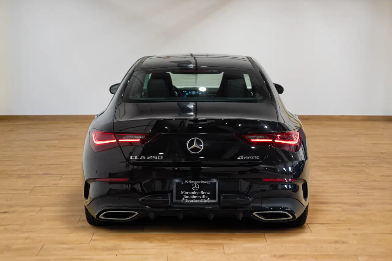 Mercedes-Benz CLA снимка Mercedes-Benz CLA