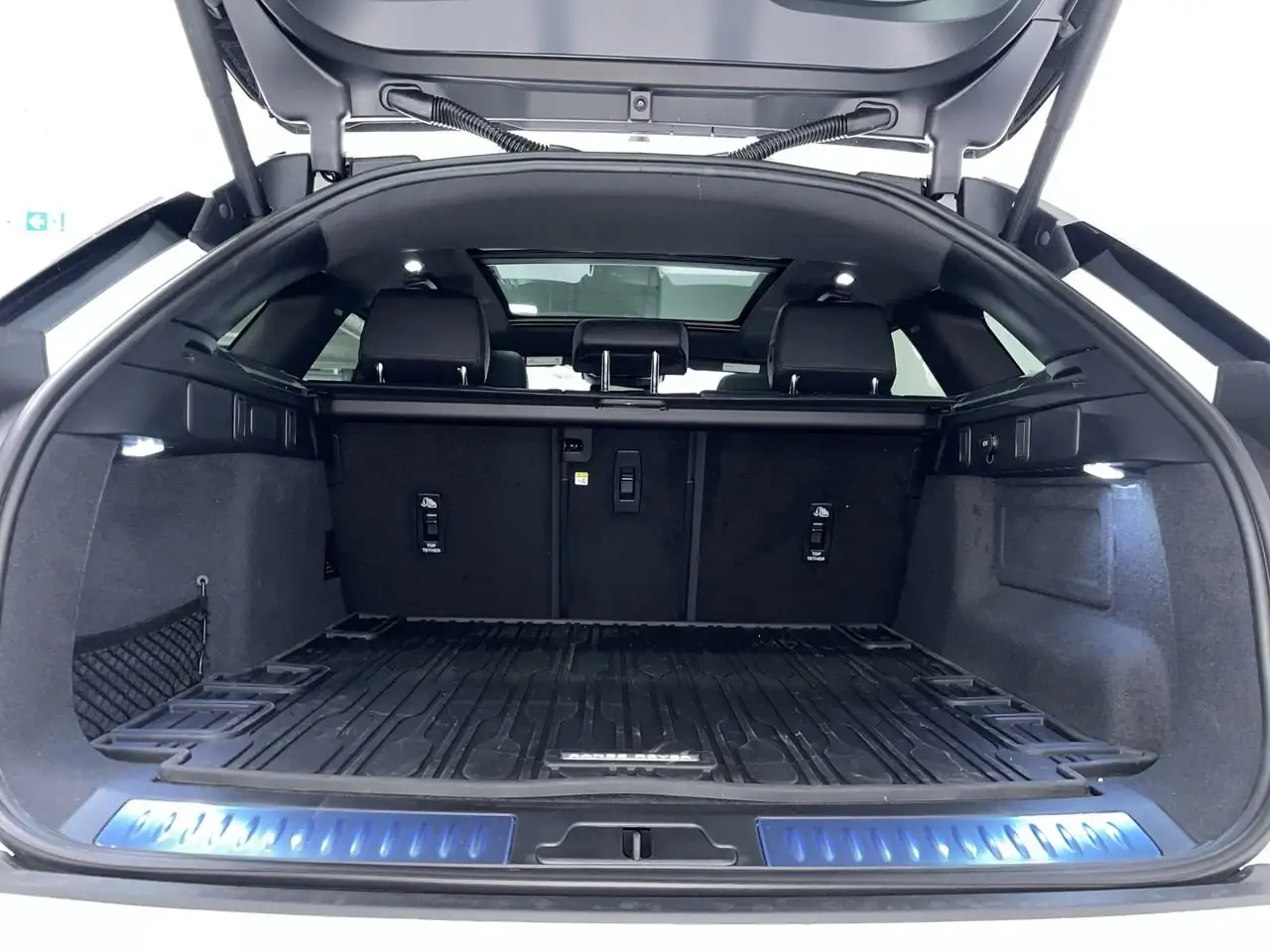 Land Rover Range Rover Velar снимка Land Rover Range Rover Velar