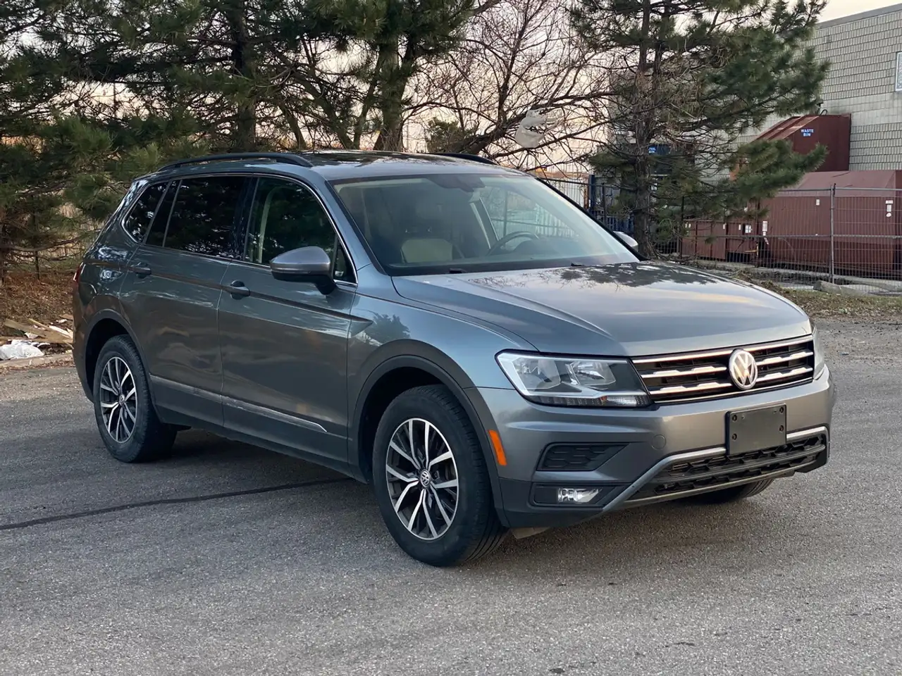 Volkswagen Tiguan снимка Volkswagen Tiguan