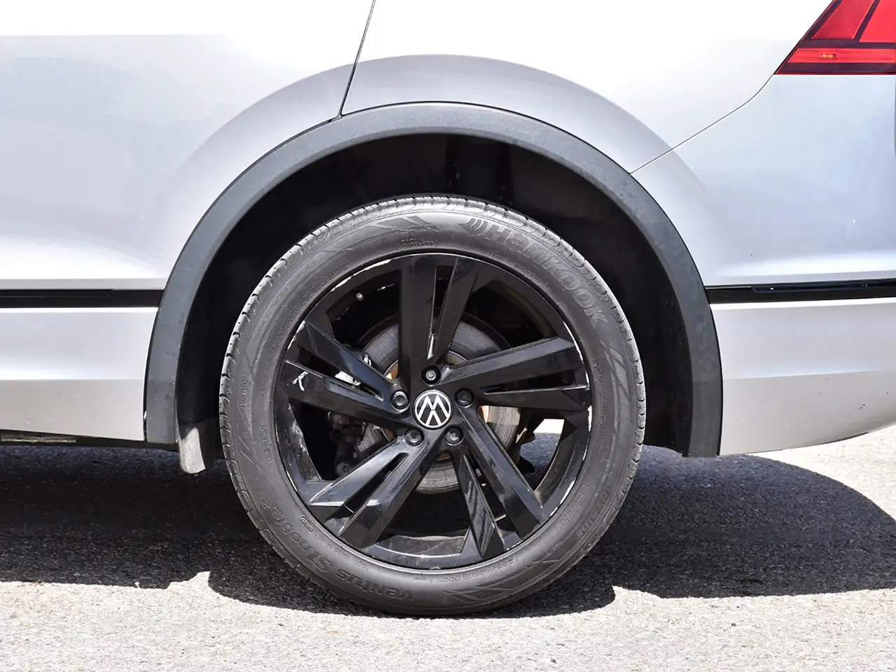 Volkswagen Tiguan снимка Volkswagen Tiguan