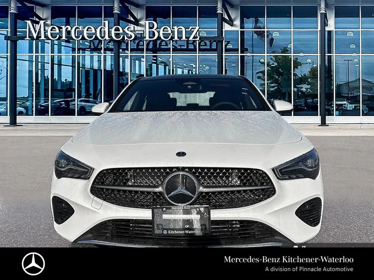 Mercedes-Benz CLA снимка Mercedes-Benz CLA