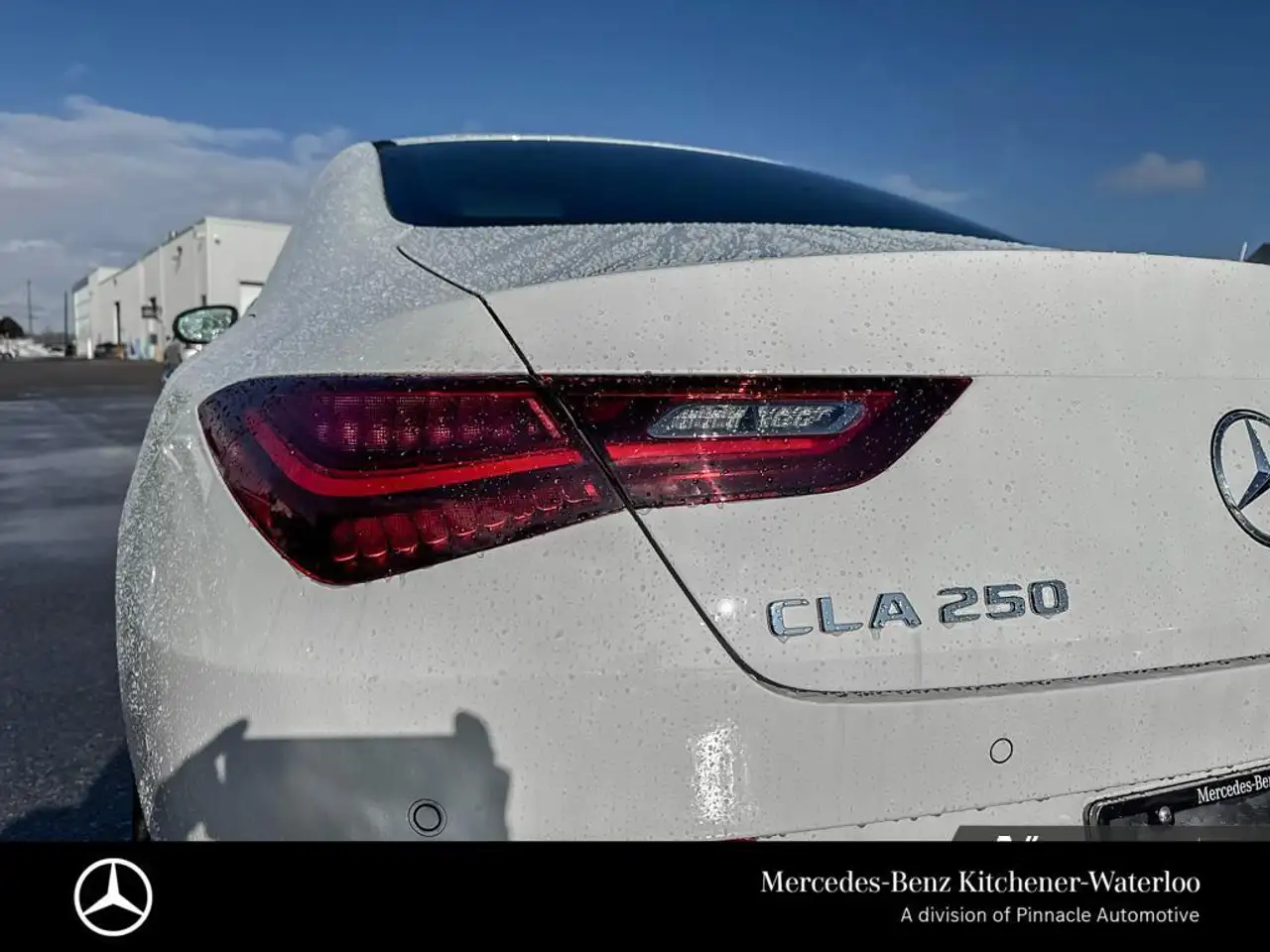 Mercedes-Benz CLA снимка Mercedes-Benz CLA