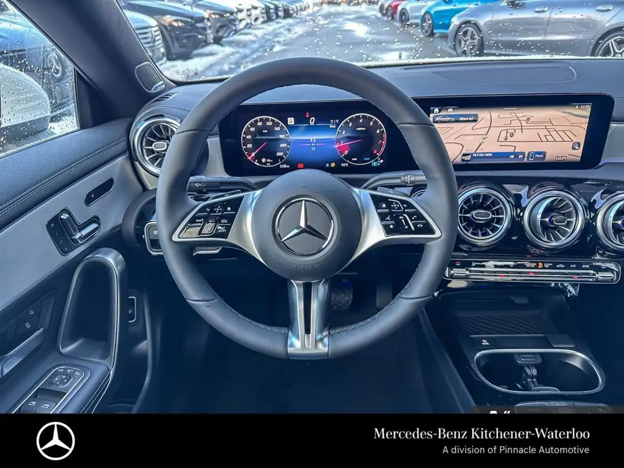 Mercedes-Benz CLA снимка Mercedes-Benz CLA