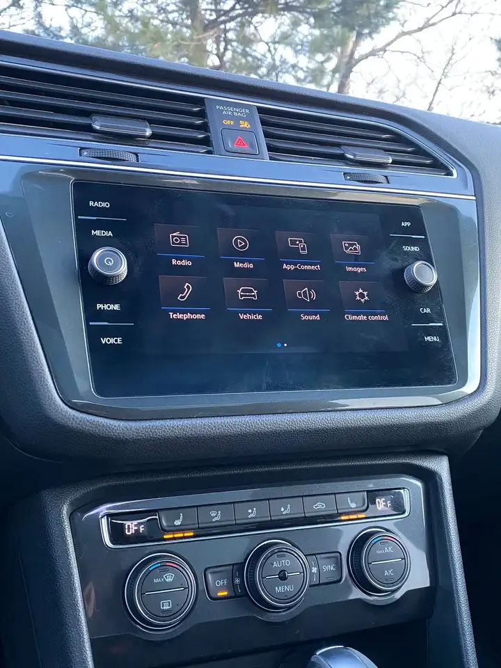 Volkswagen Tiguan снимка Volkswagen Tiguan