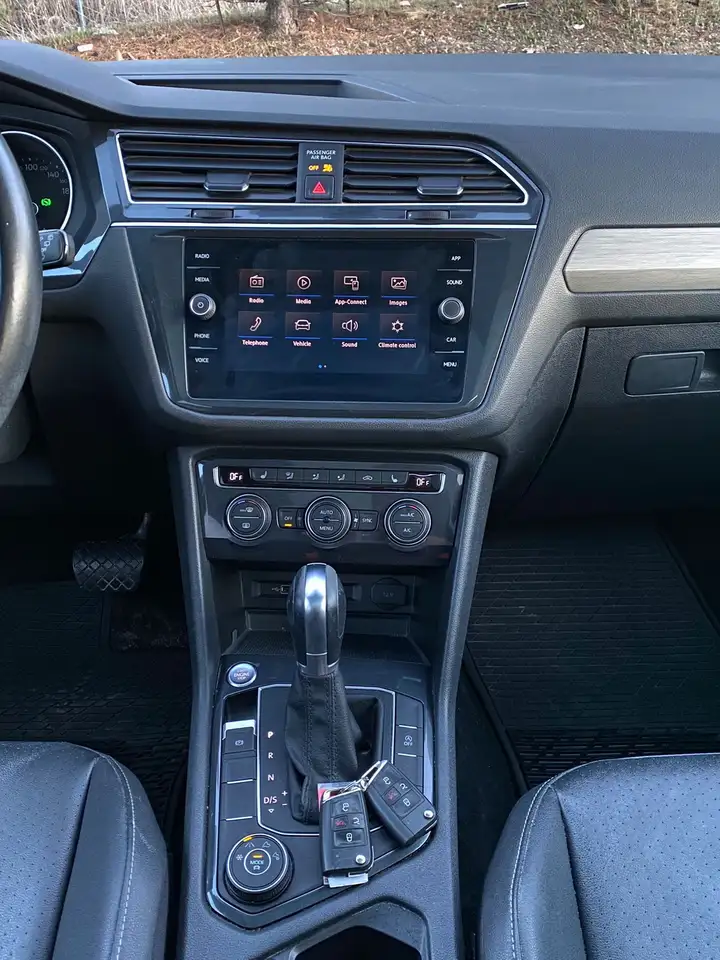 Volkswagen Tiguan снимка Volkswagen Tiguan