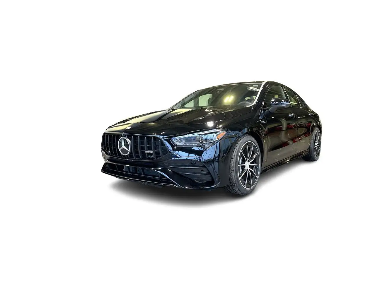 Mercedes-Benz CLA снимка Mercedes-Benz CLA