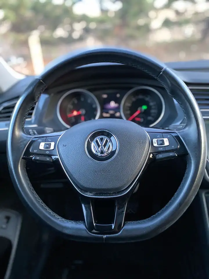 Volkswagen Tiguan снимка Volkswagen Tiguan