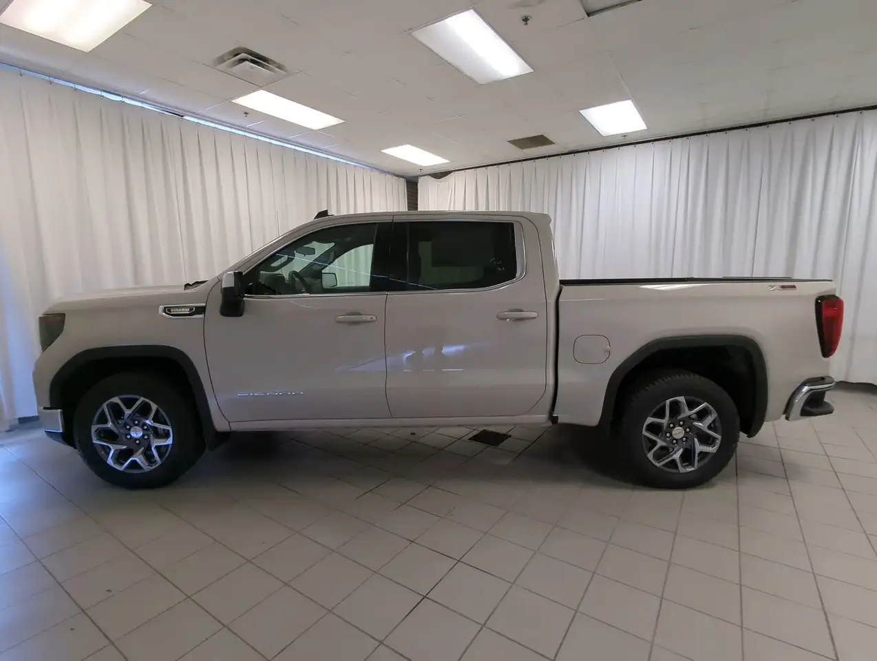 GMC Sierra 1500 fotografie GMC Sierra 1500