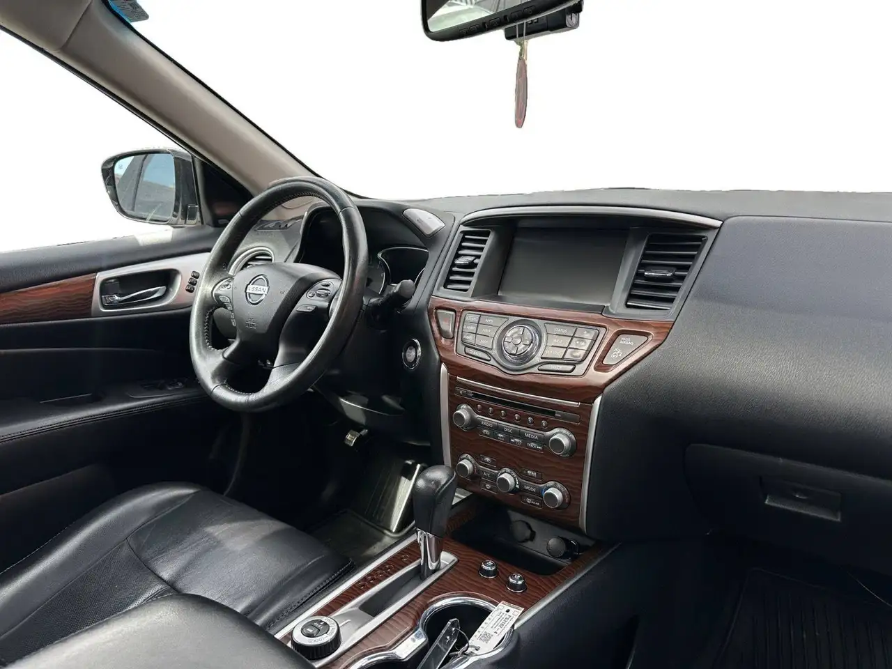 Nissan Pathfinder fotografie Nissan Pathfinder