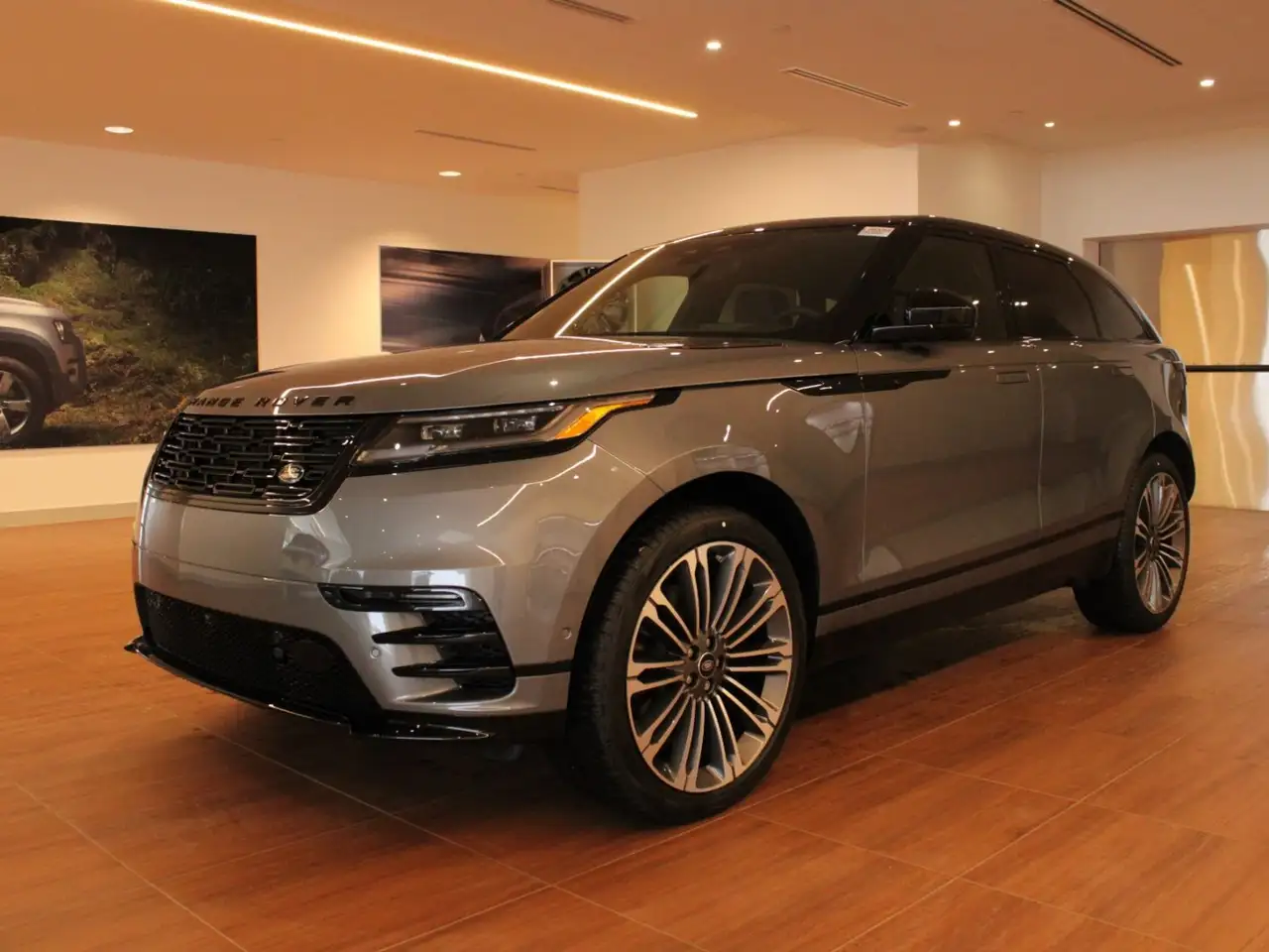 Land Rover Range Rover Velar снимка Land Rover Range Rover Velar