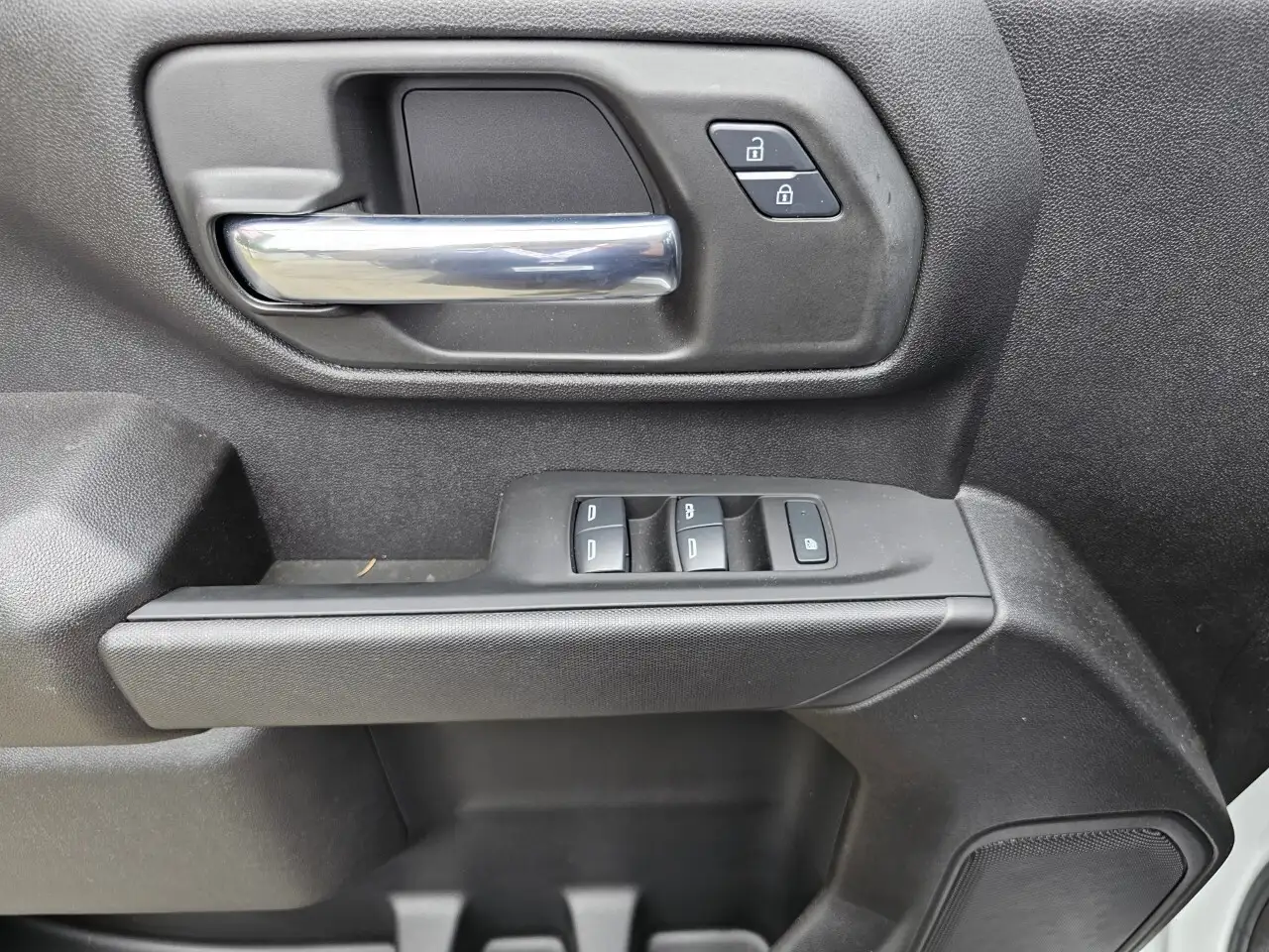 GMC Sierra 3500HD снимка GMC Sierra 3500HD