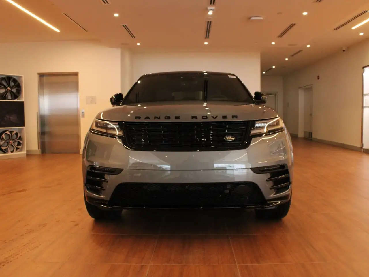 Land Rover Range Rover Velar снимка Land Rover Range Rover Velar