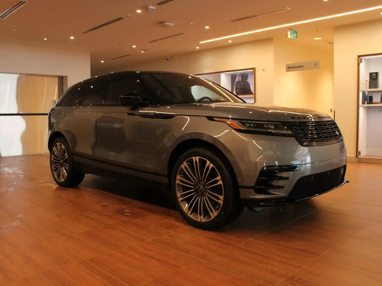Land Rover Range Rover Velar снимка Land Rover Range Rover Velar