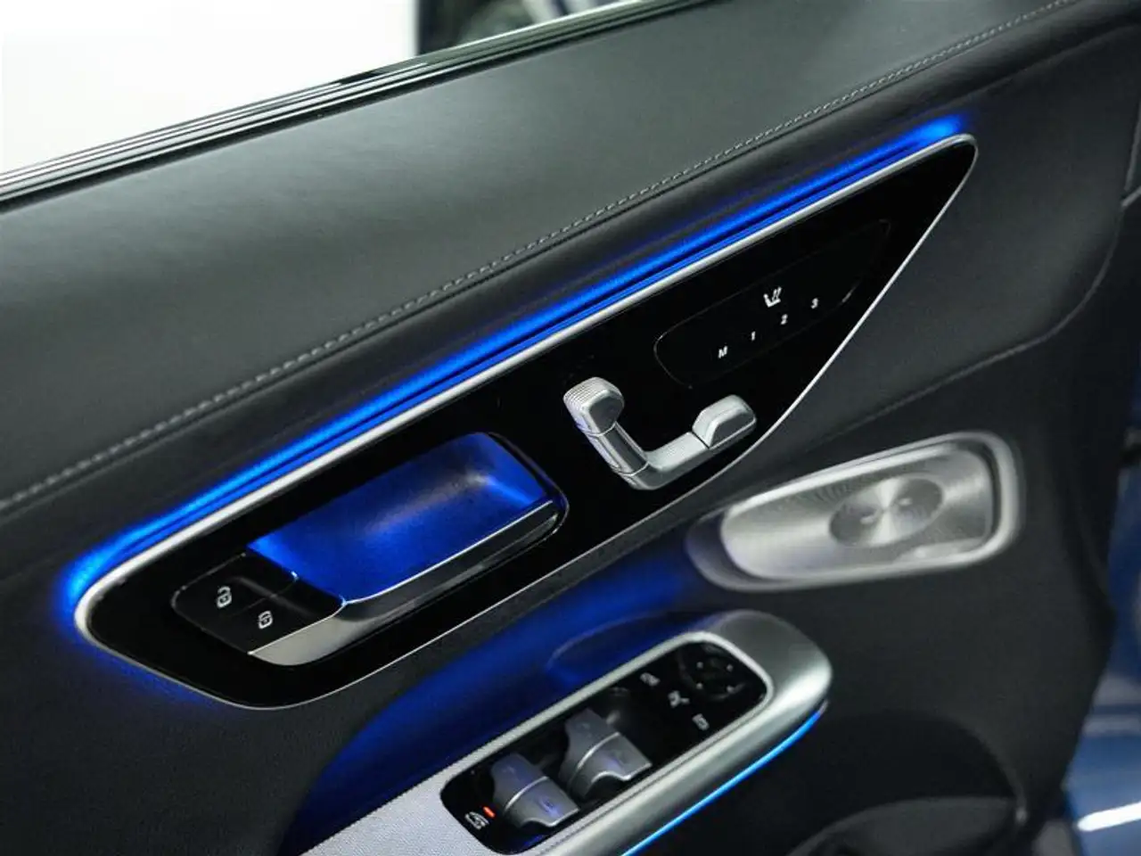 Mercedes-Benz GLC photo Mercedes-Benz GLC