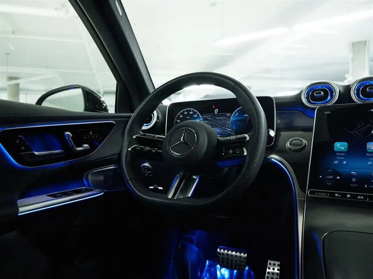 Mercedes-Benz GLC photo Mercedes-Benz GLC
