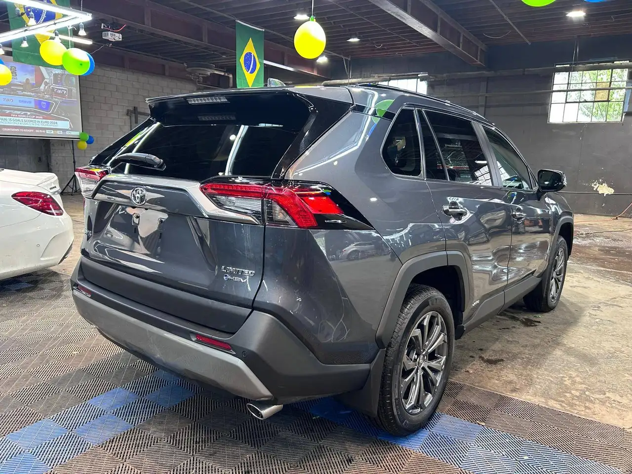 Toyota RAV 4 снимка Toyota RAV 4