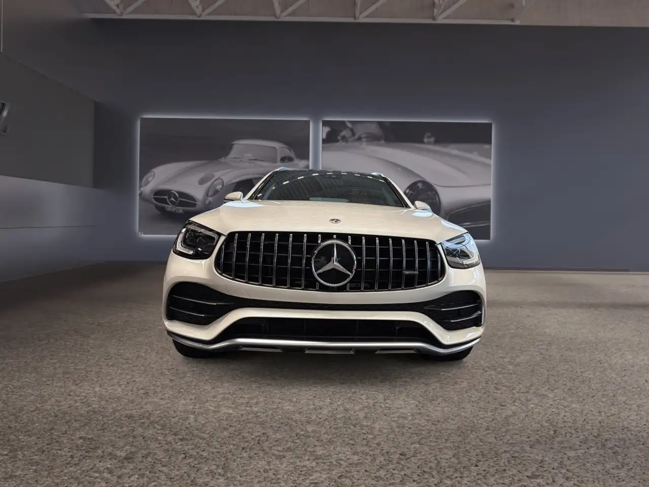 Mercedes-Benz GLC снимка Mercedes-Benz GLC