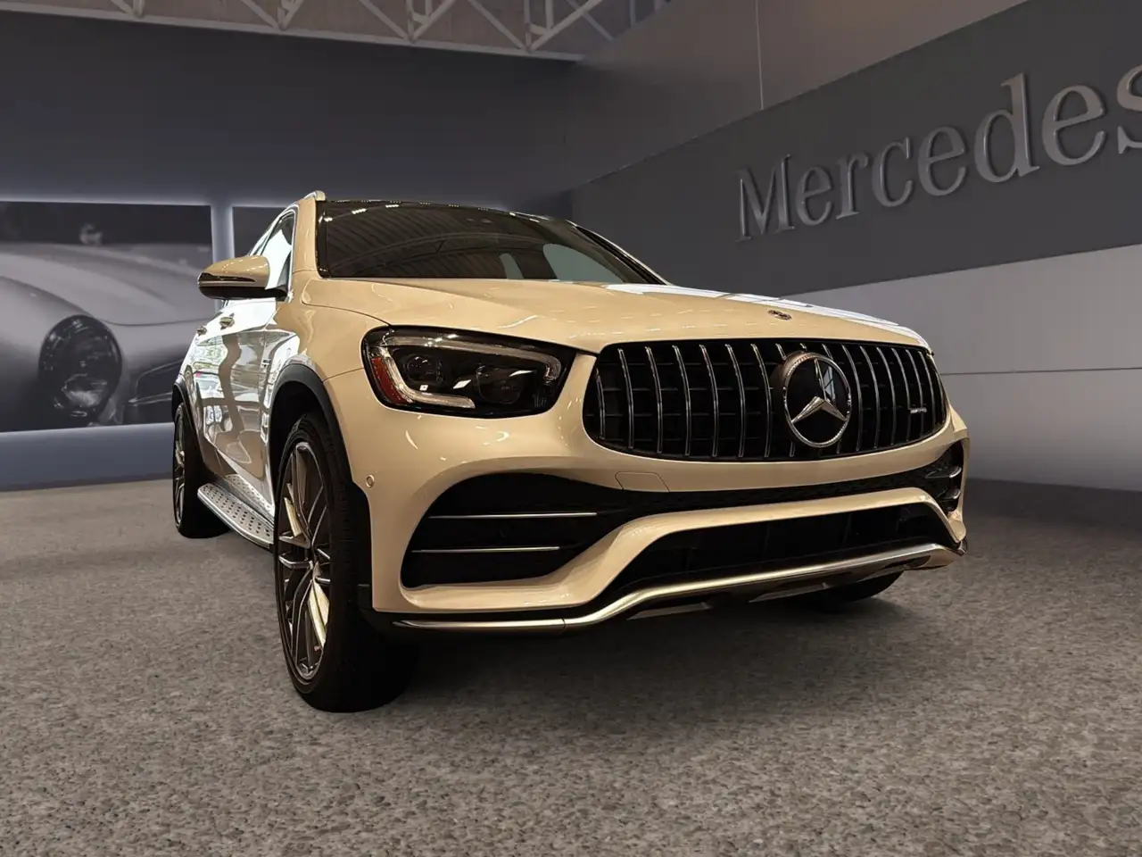 Mercedes-Benz GLC снимка Mercedes-Benz GLC
