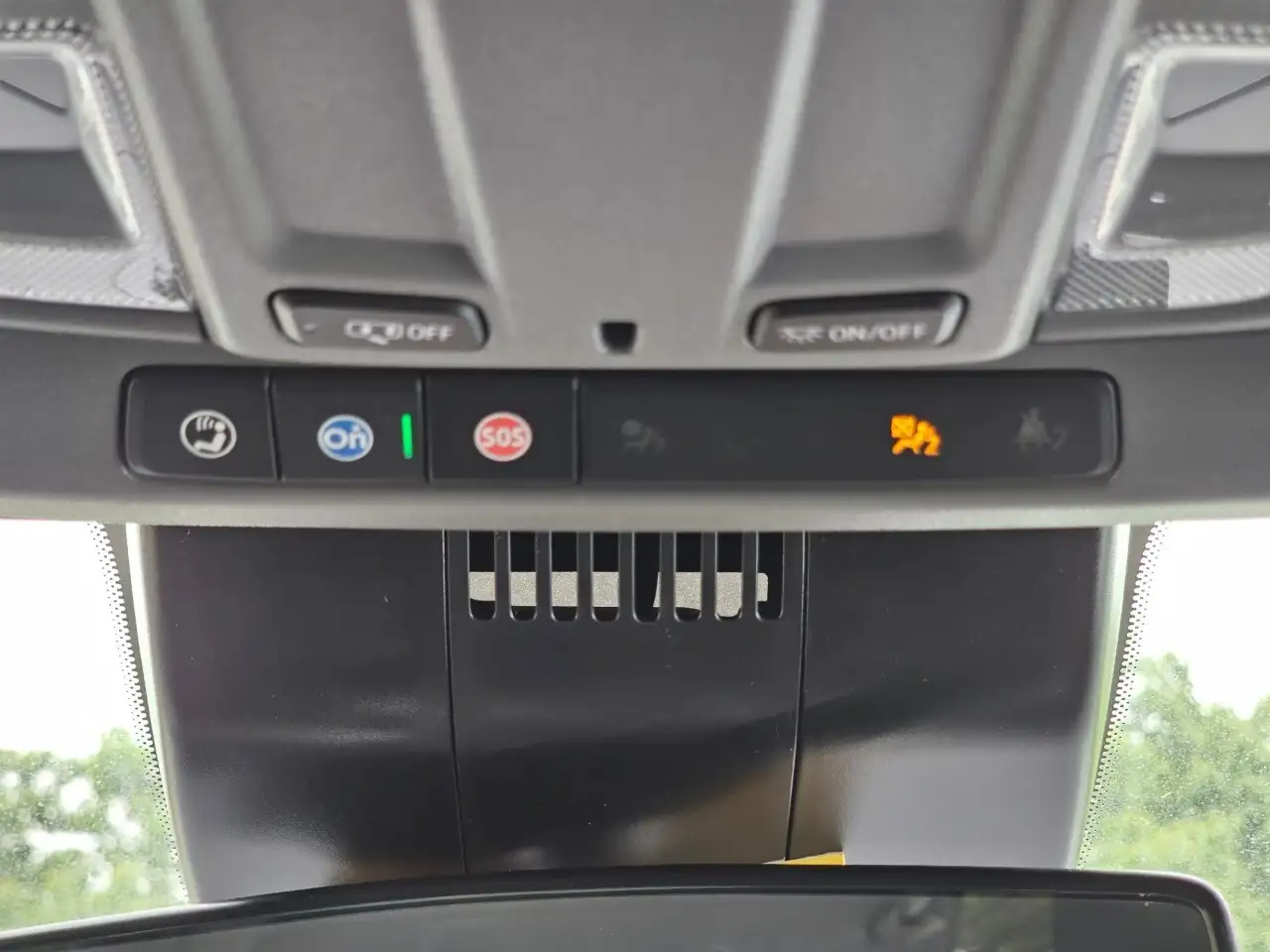 GMC Sierra 3500HD снимка GMC Sierra 3500HD