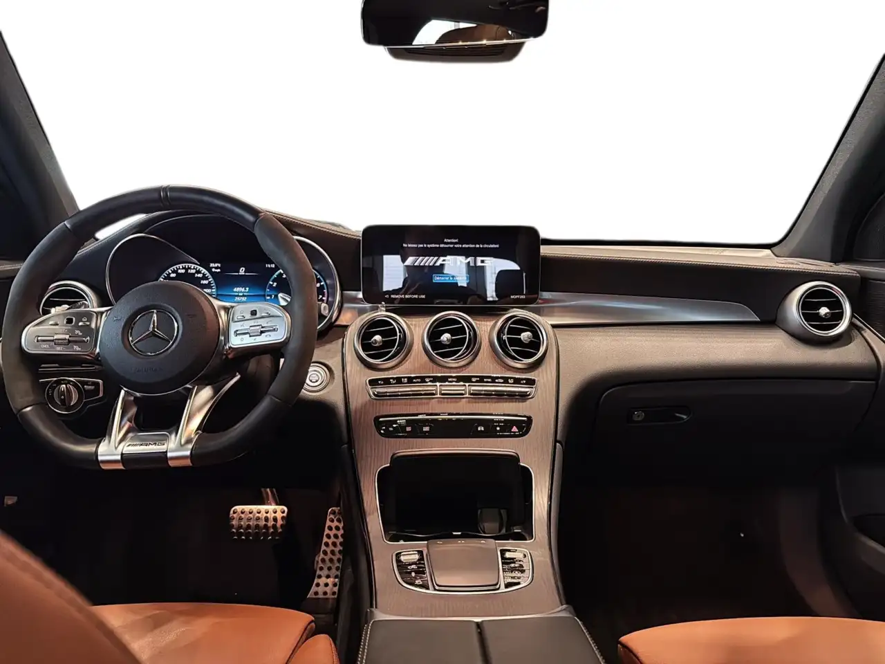 Mercedes-Benz GLC снимка Mercedes-Benz GLC